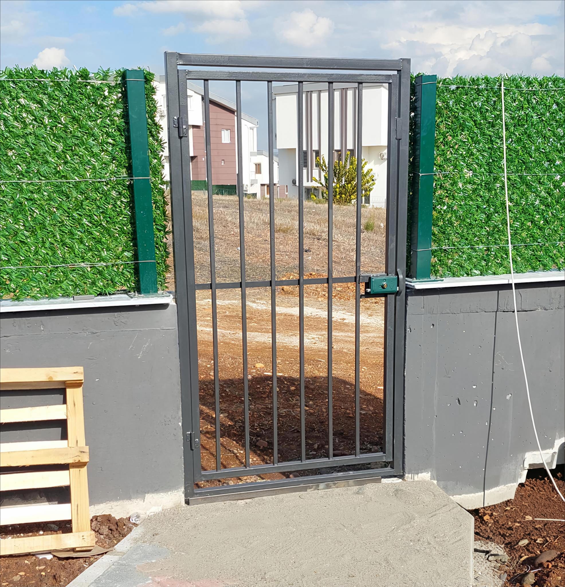 Personel Yaya Kapısı